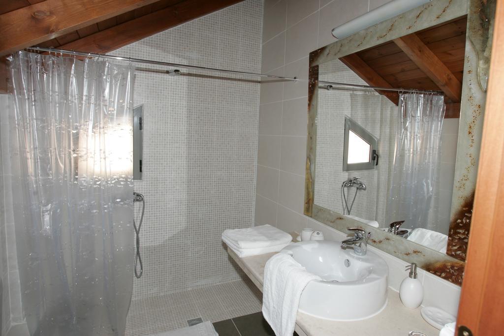 Erofili Villas Lourdata  Phòng bức ảnh